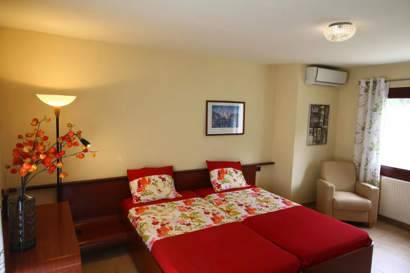 Vall Repos-Bedroom