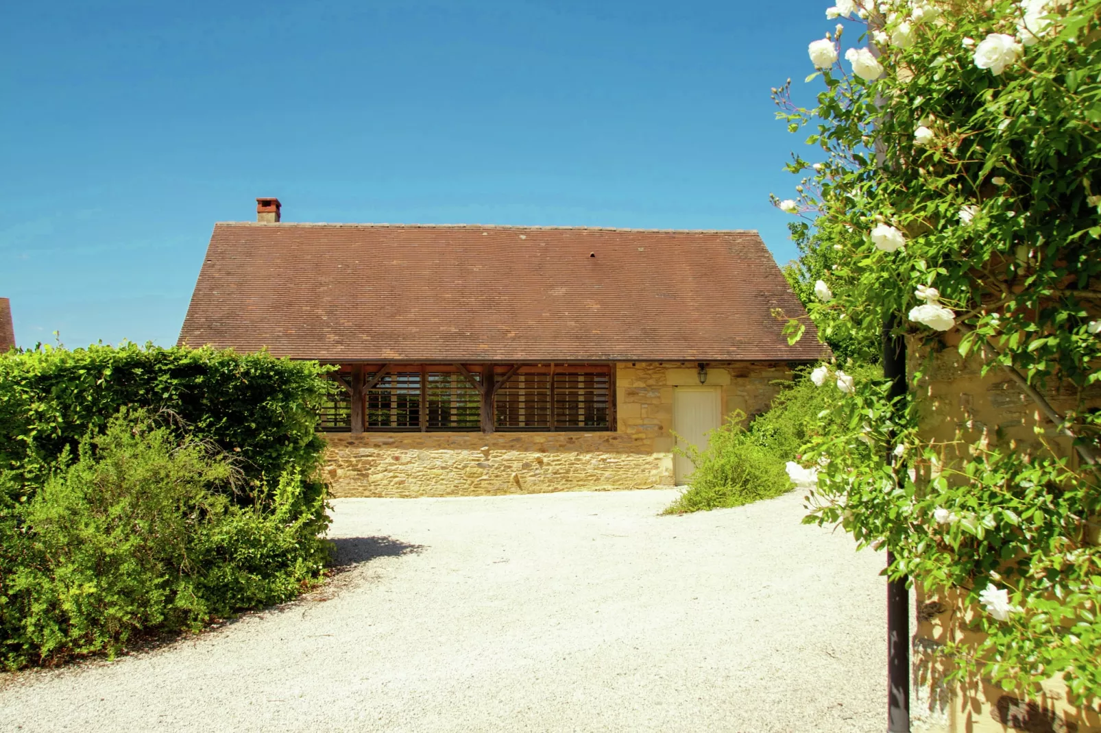 Le Sechoir-Exterior summer