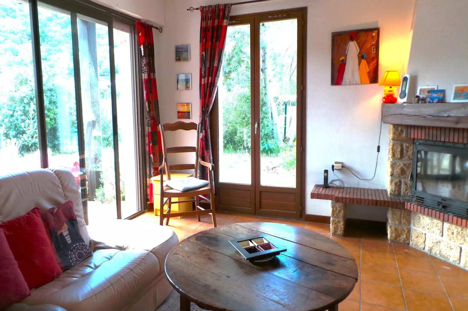 La maison Mer et Thermes-Living room