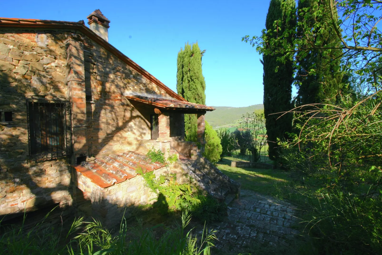 Nespolo Uno-View summer