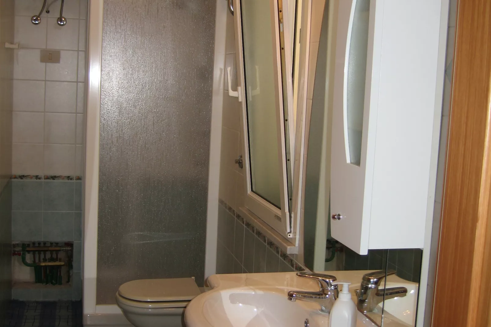 Timpi Russi Trilo 1 piano-Badezimmer