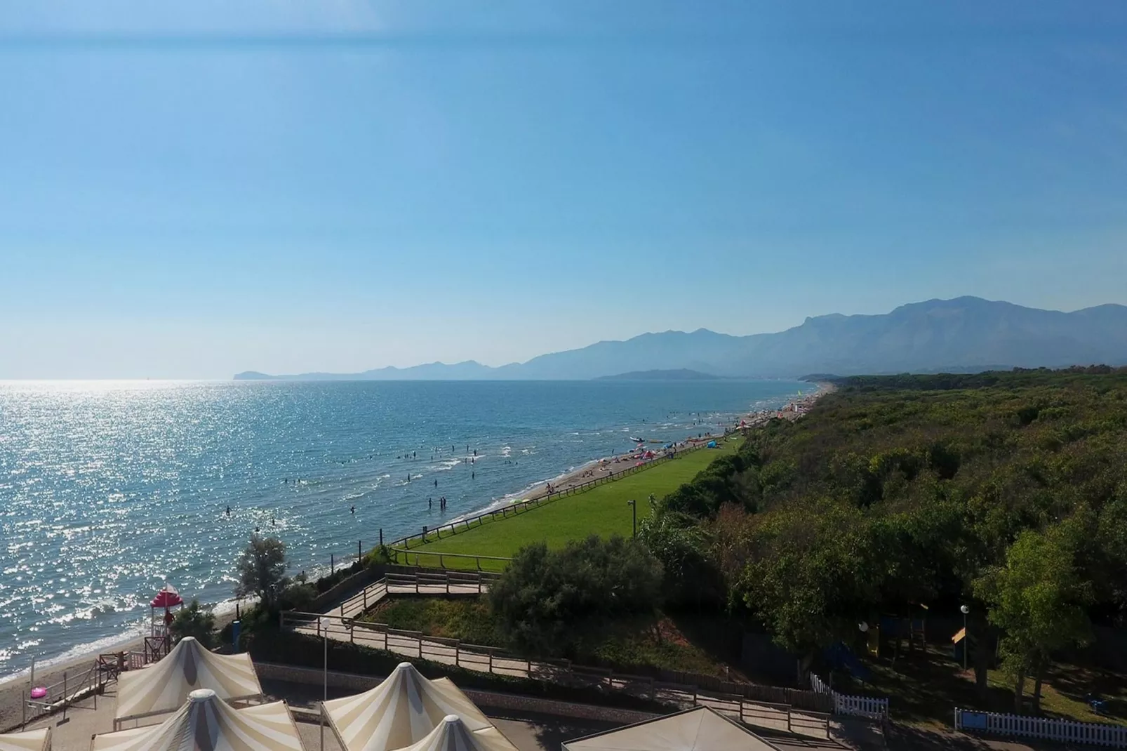 Baia Domizia Villaggio Camping I2-Areas summer 1km