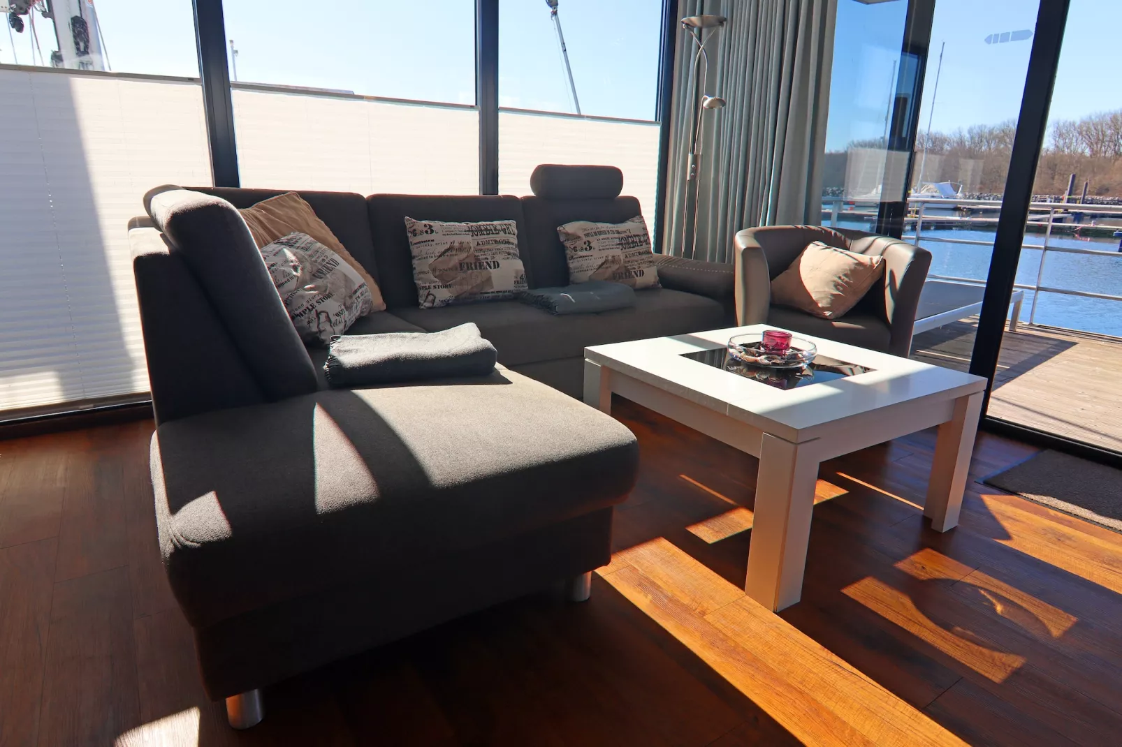 Hausboot Family & Friends LP2 / 1-2 Personen-Living room