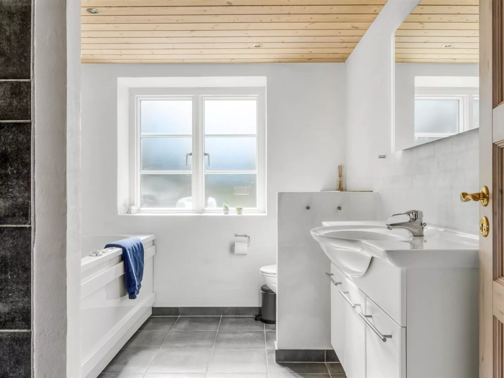 "Tara" - 300m from the sea-Drinnen