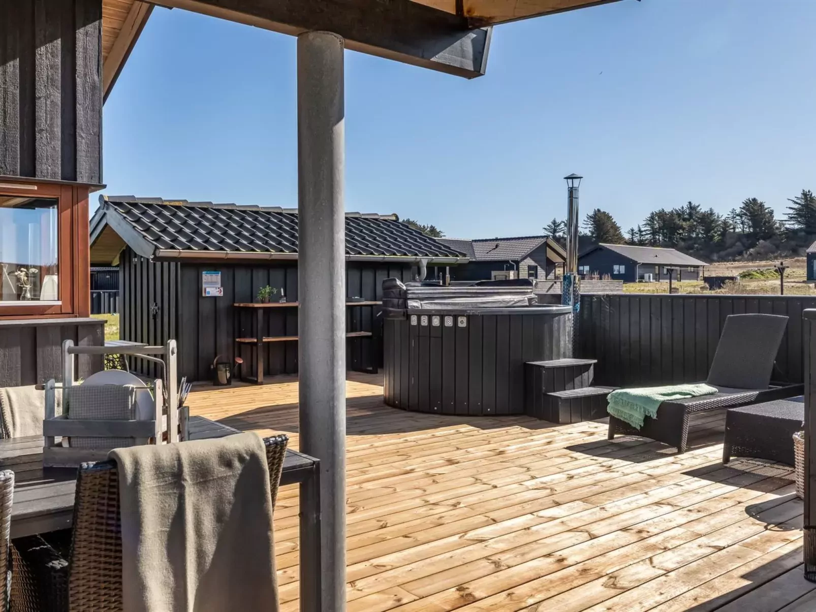 "Marrit" - 600m from the sea-Outside