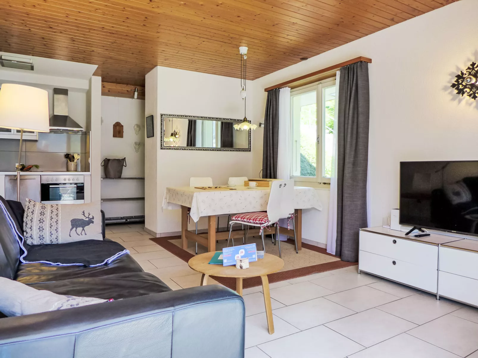 Chalet Almis-Bödeli-Drinnen
