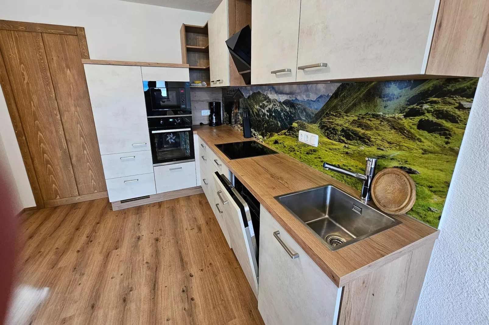 Grünlicher Hof-Kitchen