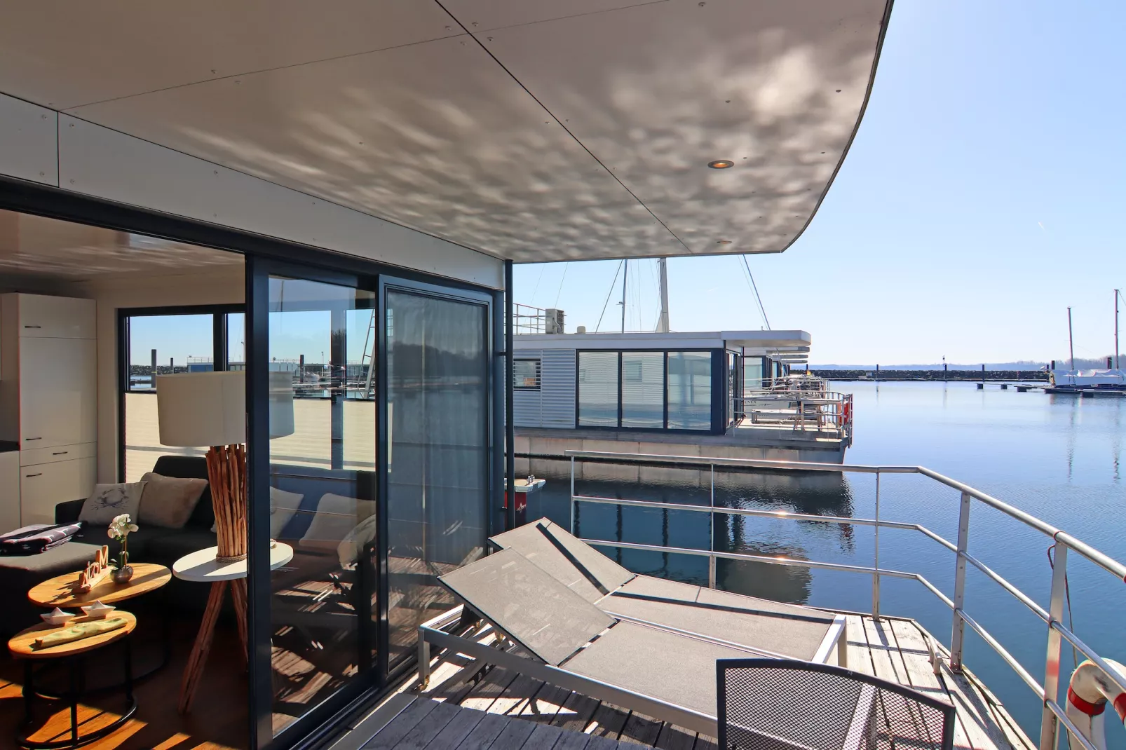 Hausboot Familiy & Friends LP 1 / 4 Personen-Terrace balcony