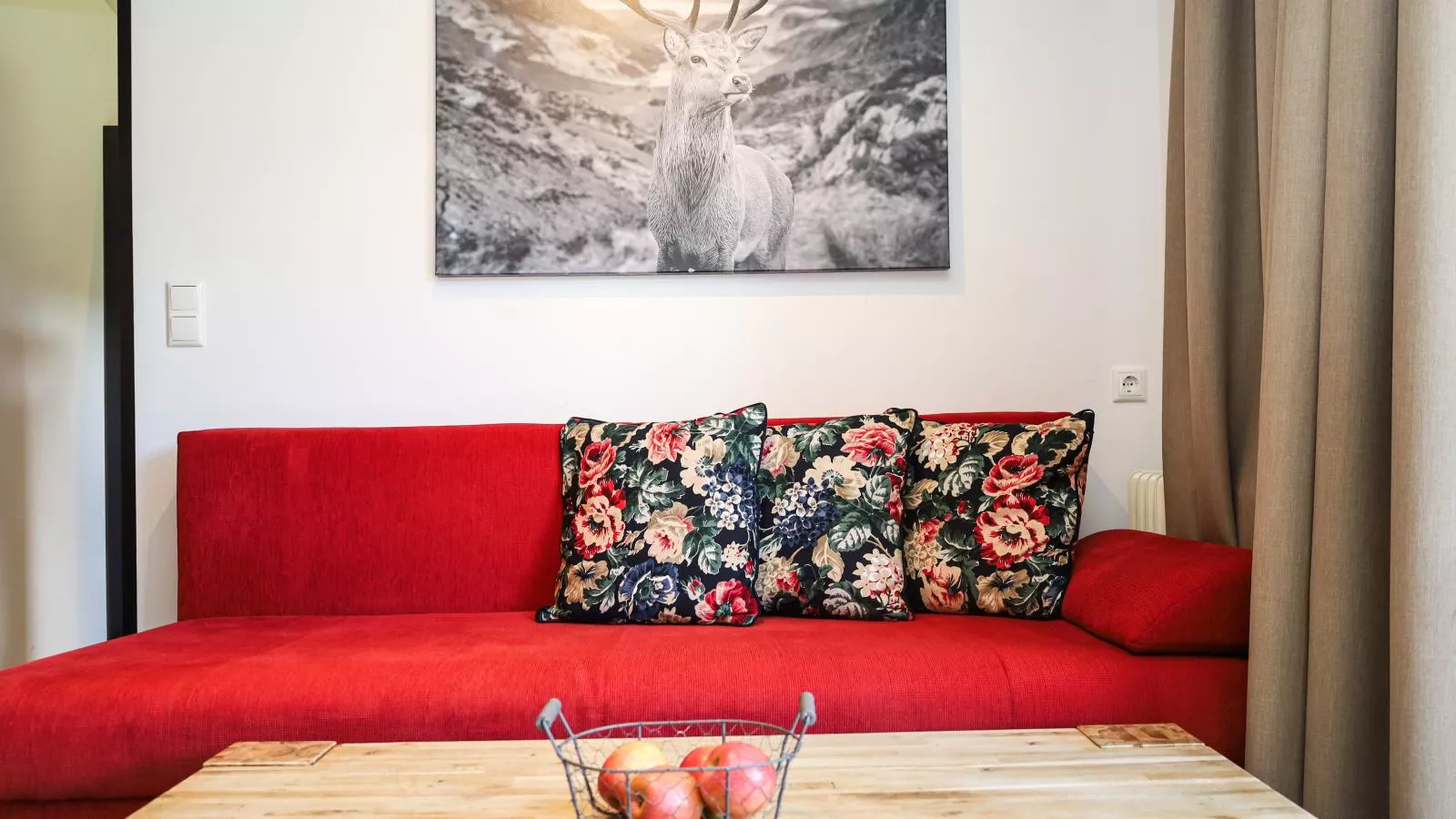 Tirola Platzl-Living room