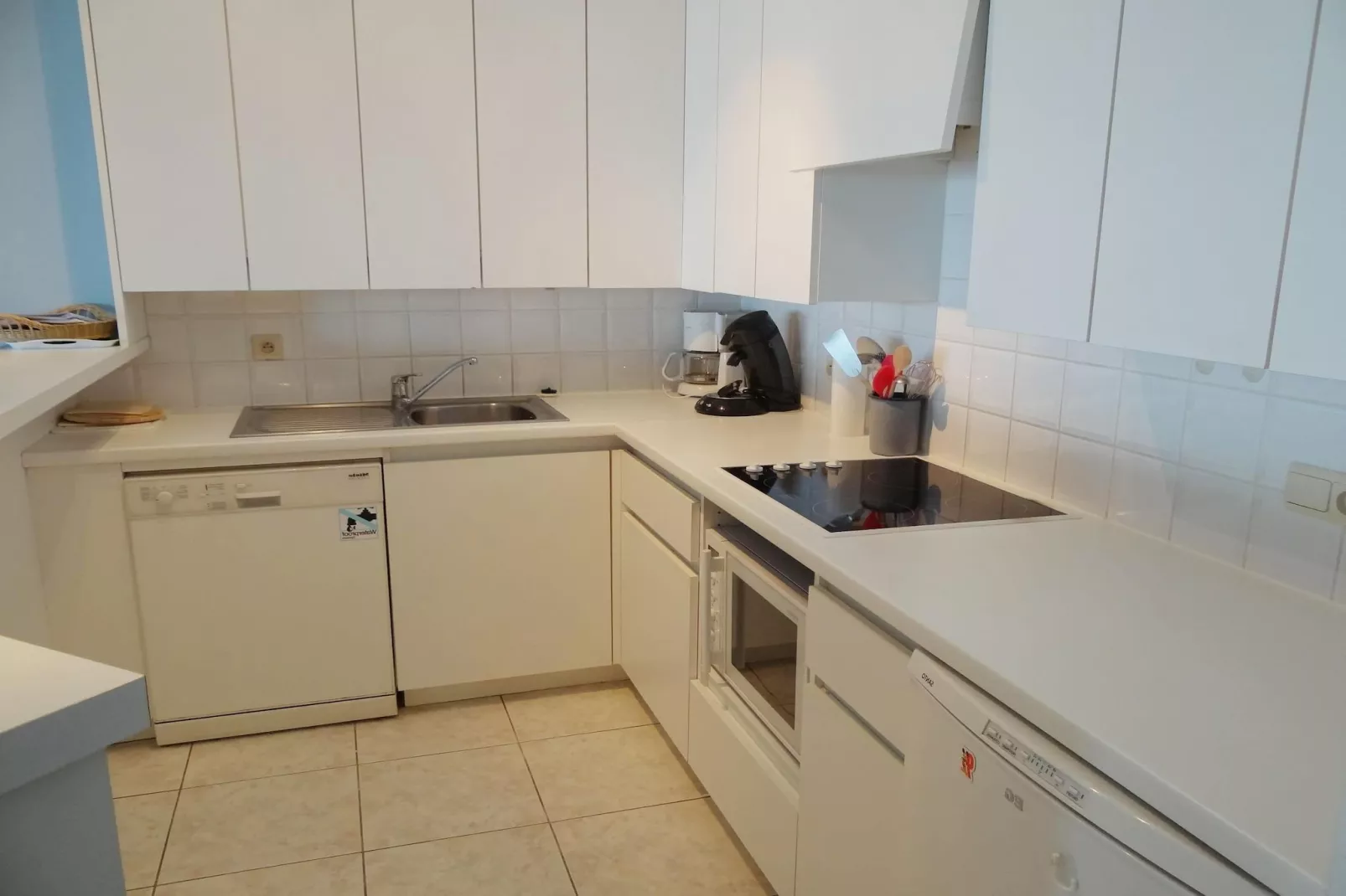 SEASIGHT A 0004-Kitchen