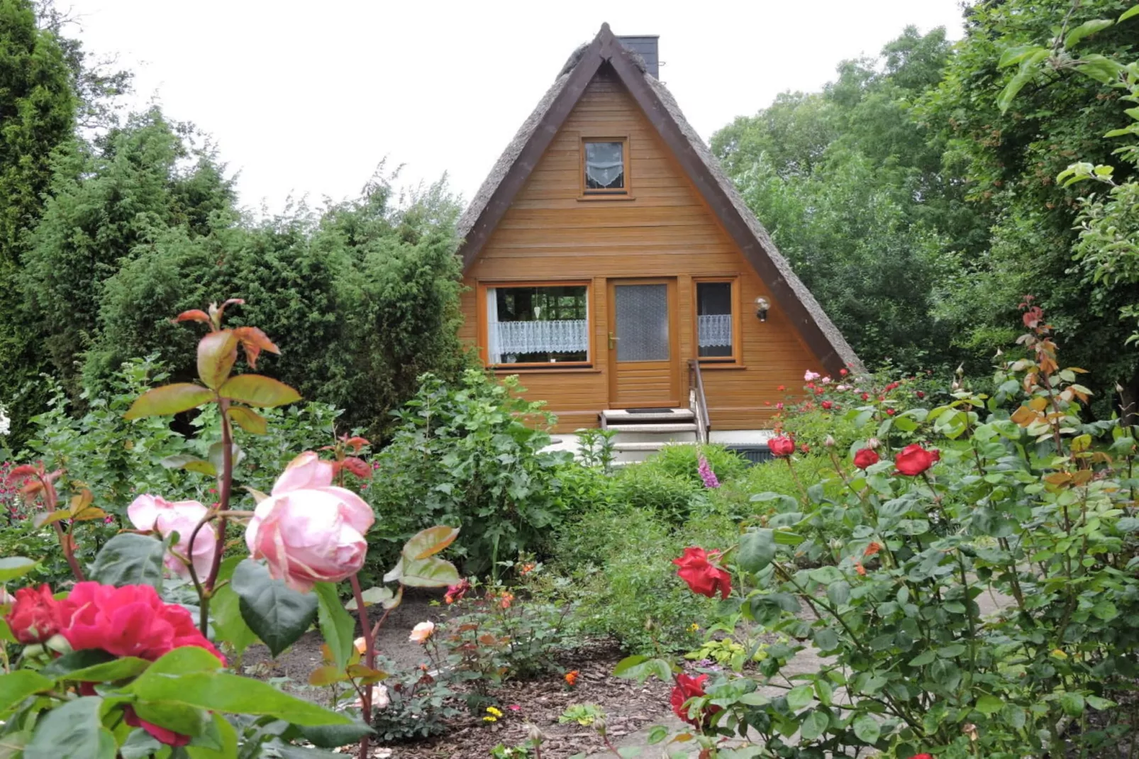 70939-Exterior summer