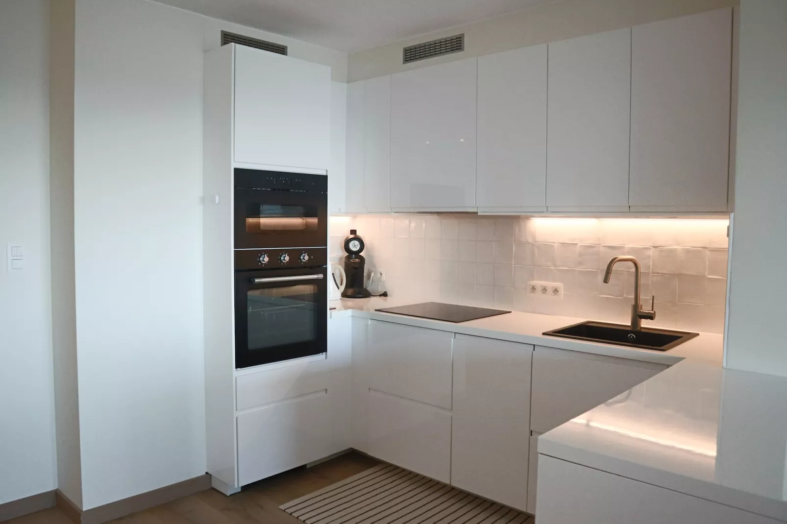 T'ZAND 402-Kitchen