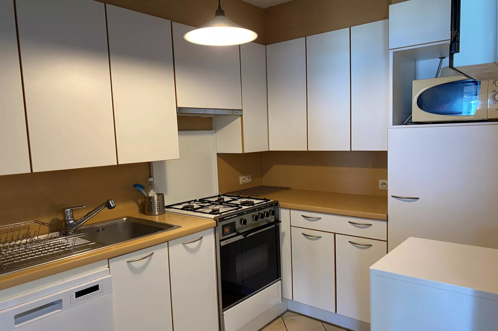 MERCATOR 0502PK-Kitchen