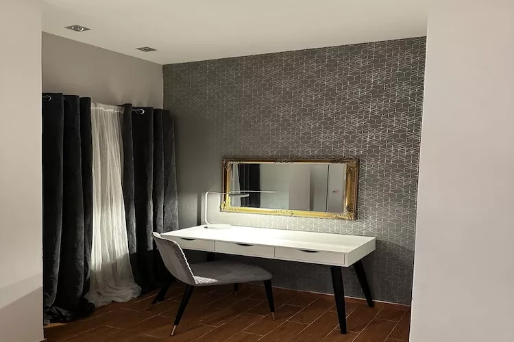 Apartment Frankie's Place - Two-Bedroom Apartment with Terrace and Sea View-Indoor
