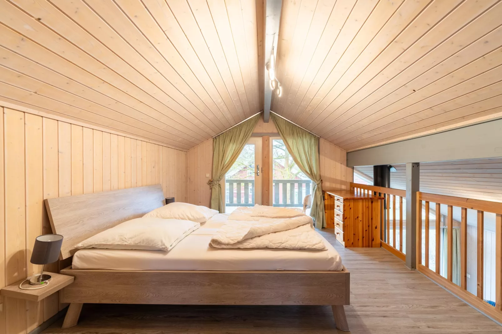 Kranich 244-Bedroom
