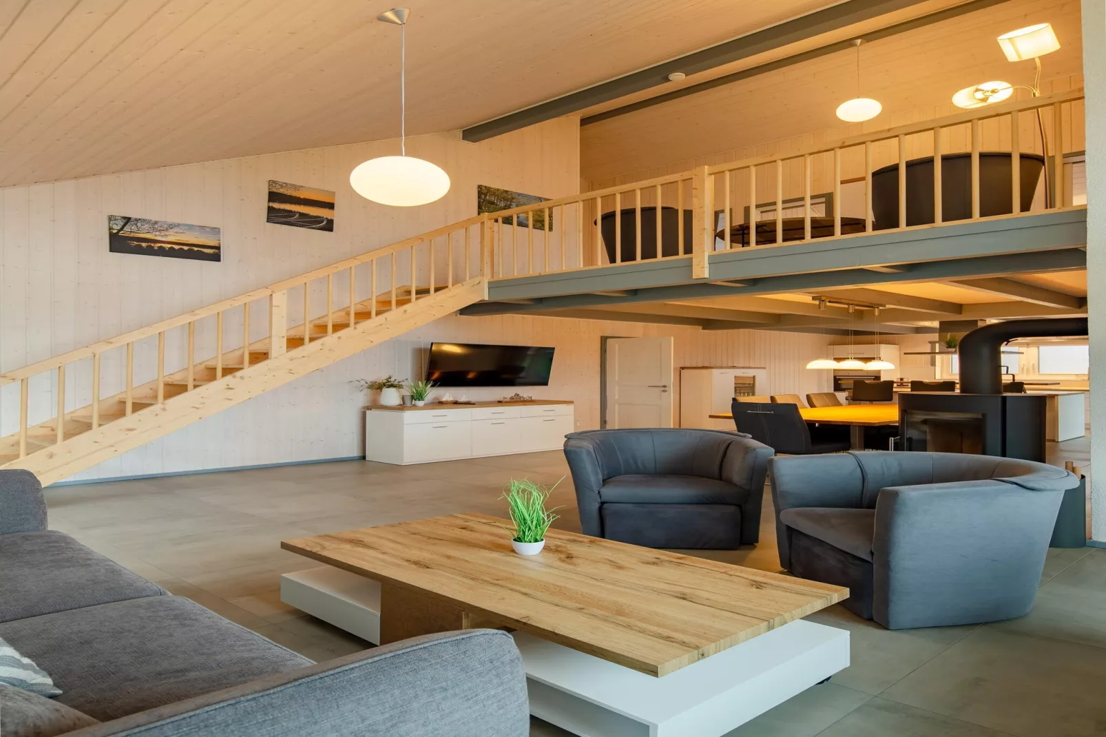Schwan 308-Living room