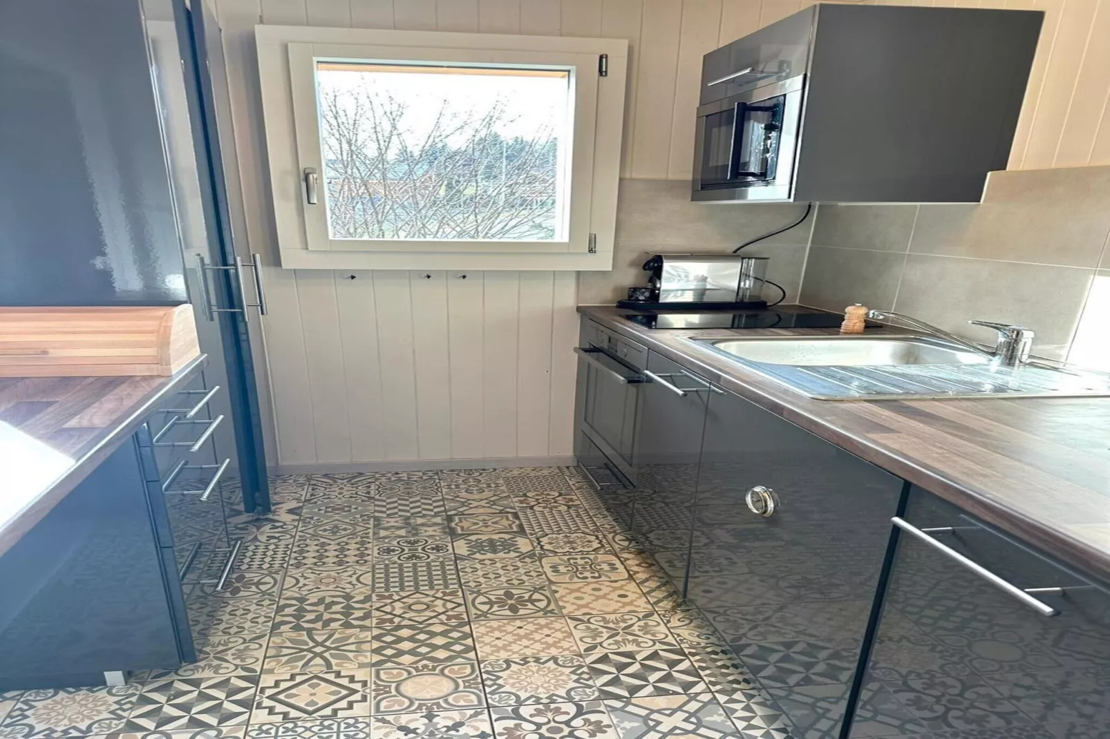 Le Petite Chalet-Kitchen