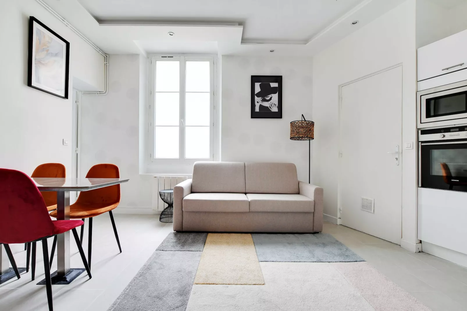 AK-4-MORNAY-II-Living room