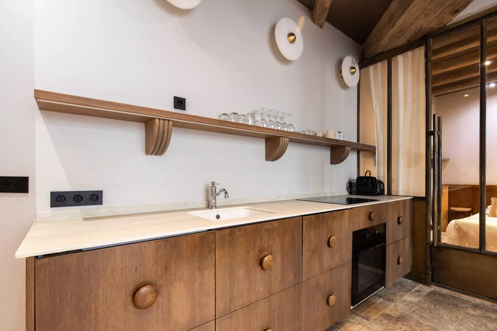EC-2-COMMINES-Kitchen