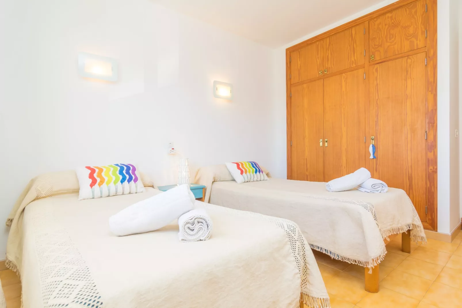Riandgo-Bedroom