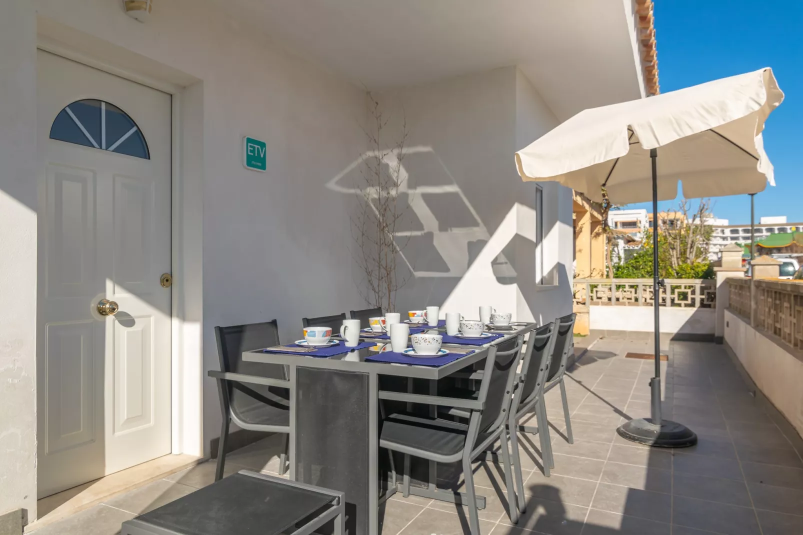 Casa Blanca (port D'alcudia)-Image-tags.