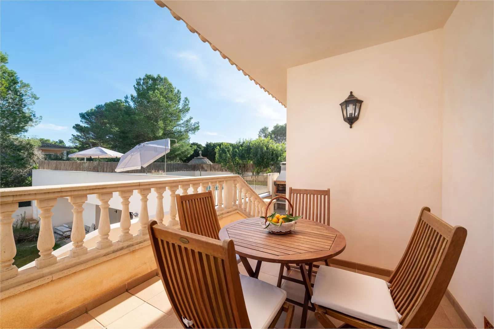 Calma-Terrace balcony