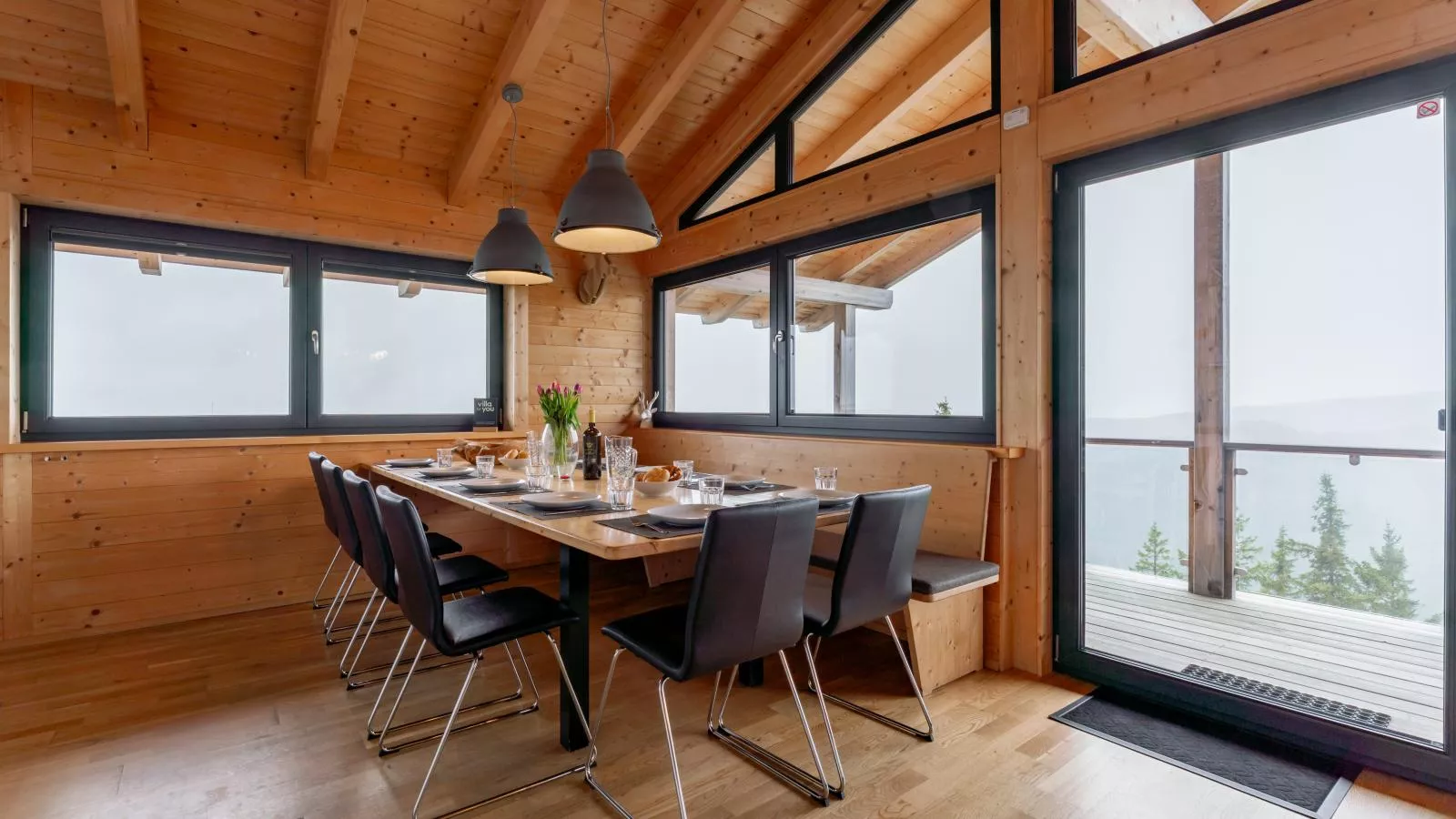 Alpina Lodge-Dining room