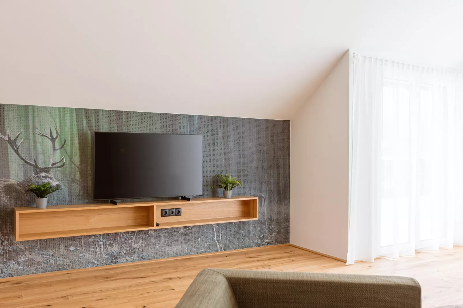 Fiss Suites 14-Living room