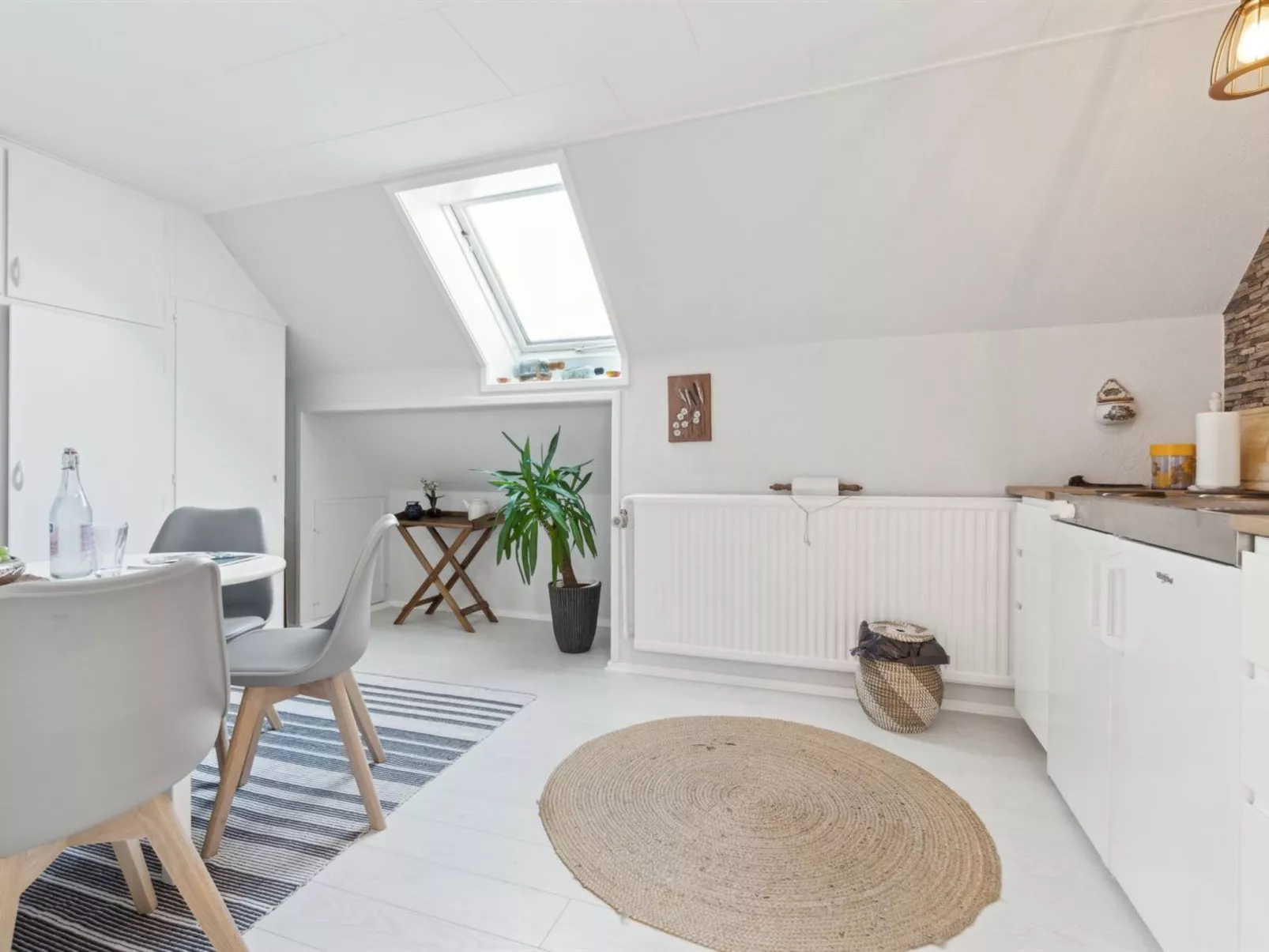 "Annvy" - 1km from the sea-Drinnen