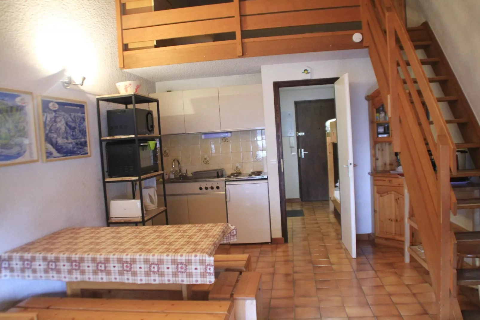 Alpenlake AP120 VIEW & NATURE 5 pers.-Kitchen