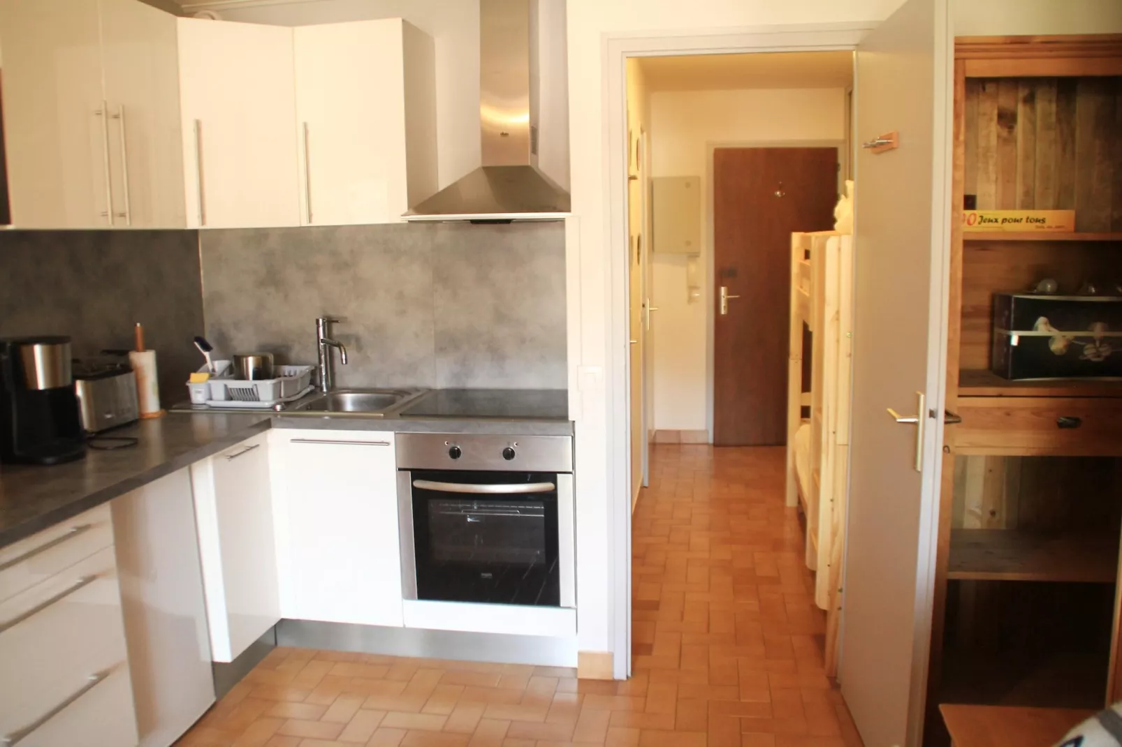 Alpenlake AP110  LAC & NATURE 4 Pers-Kitchen