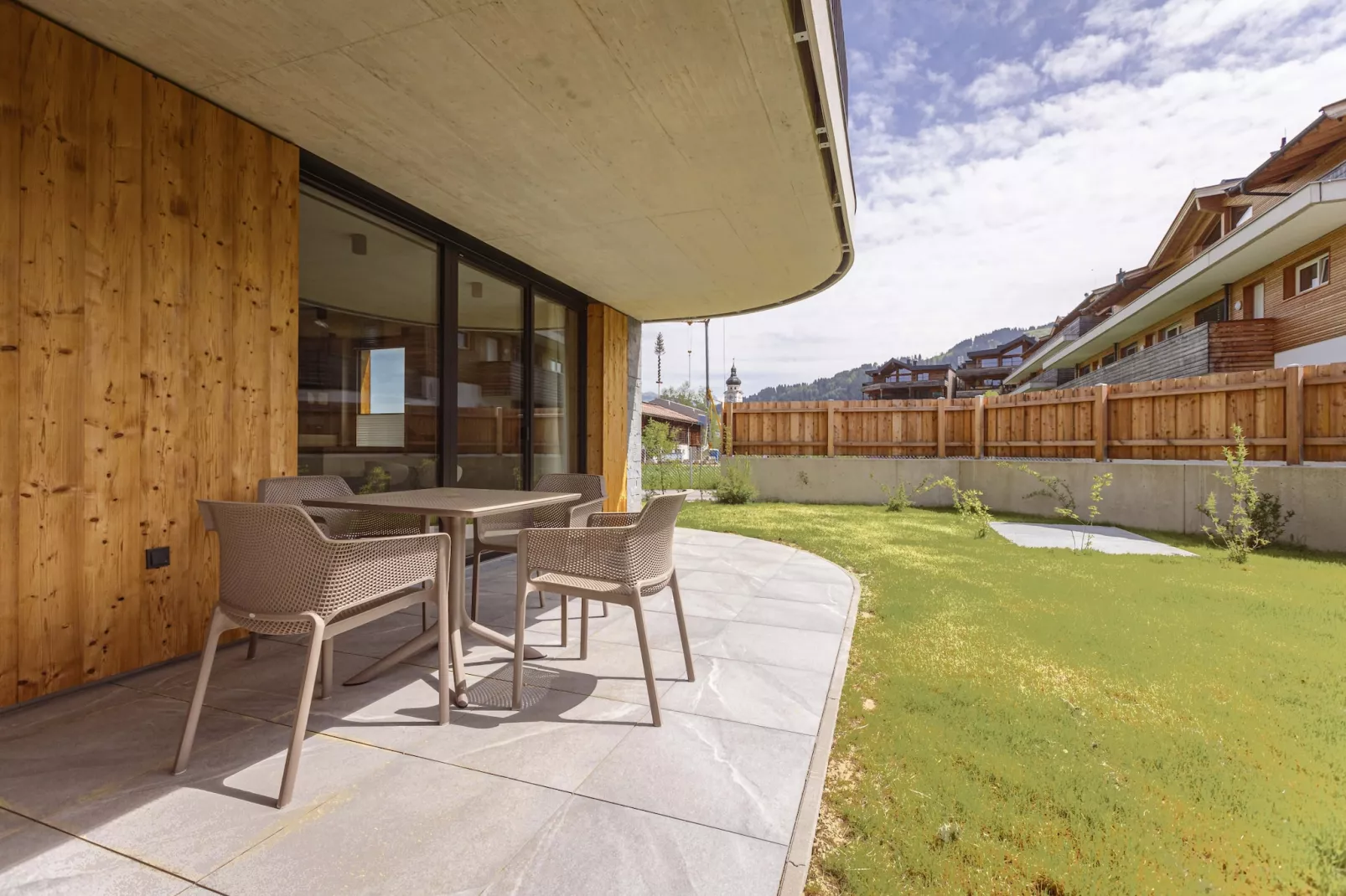 Kitzbühel Suites 2-Gardens summer