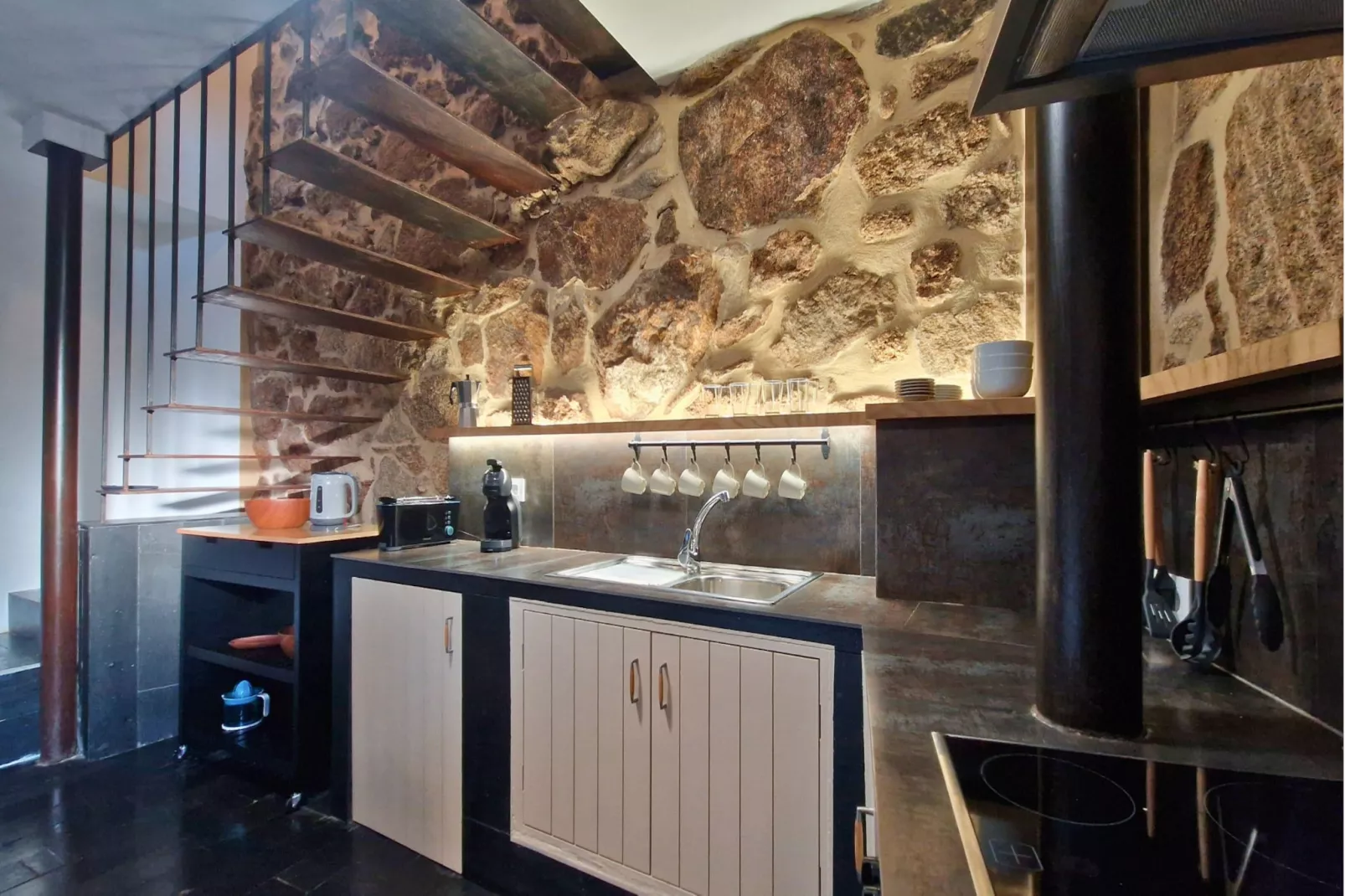 YourHouse O Canton-Kitchen