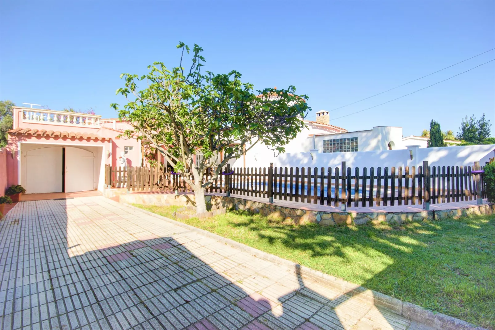 VILLA REQUESENS 139 B Empuriabrava-Gardens summer