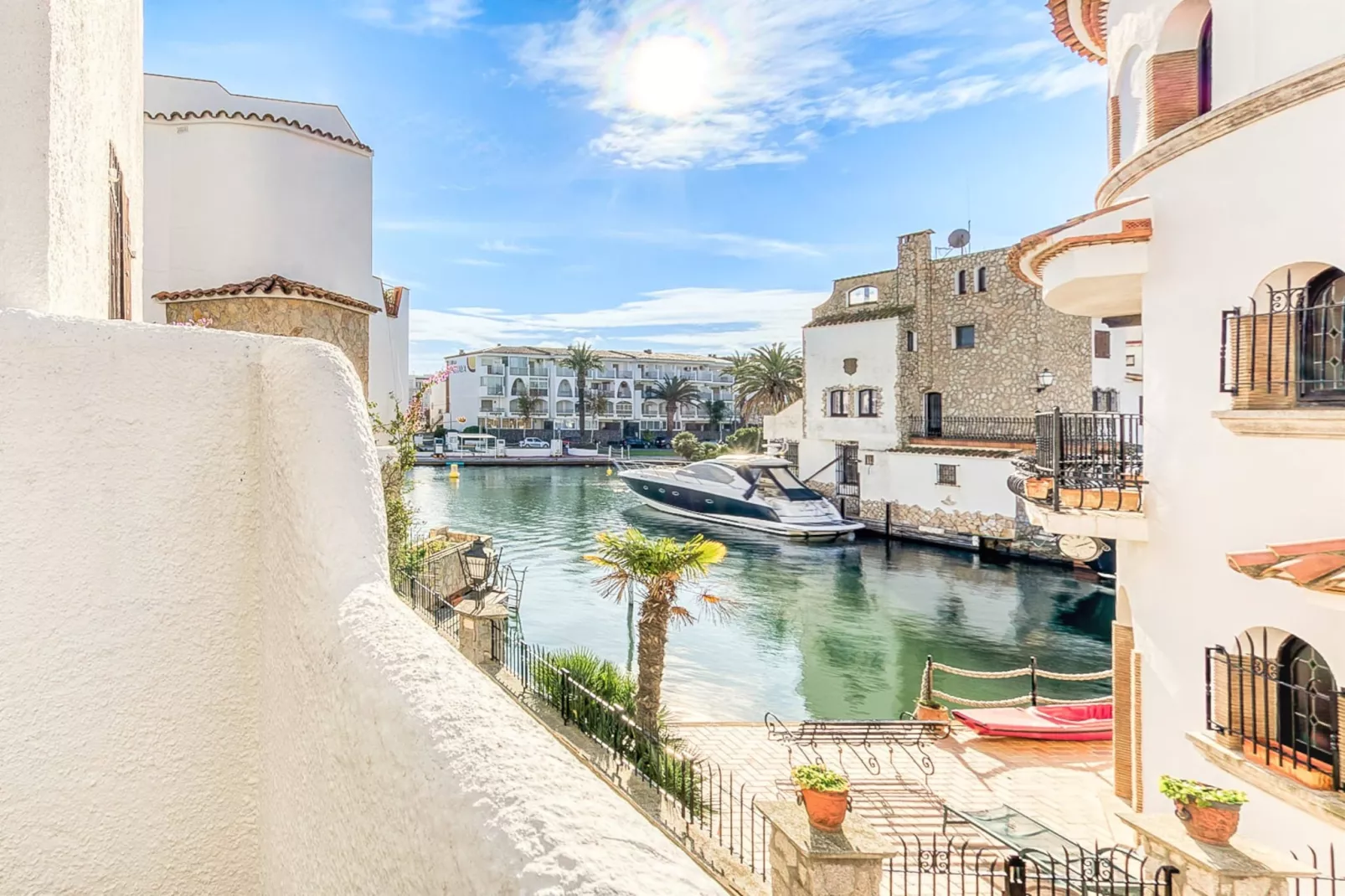 ISLA CARTAGO 49 Empuriabrava-View summer