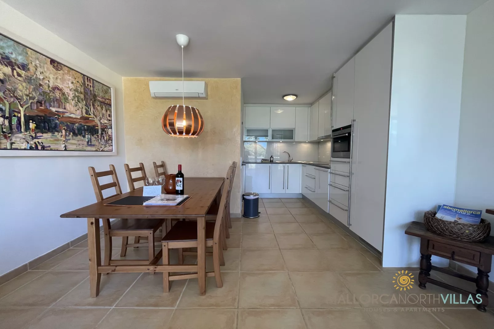 Casa del Sol: Lovely spacious family apartment-Salle à manger