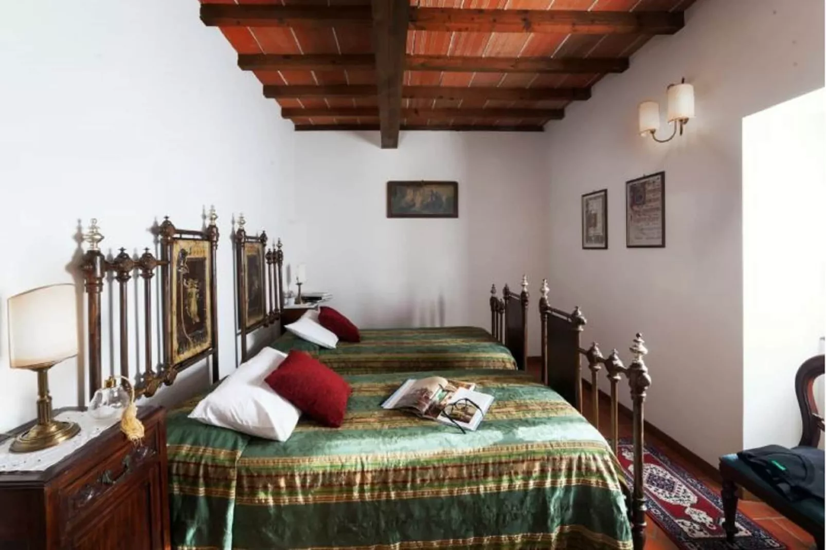 Leccio-Bedroom