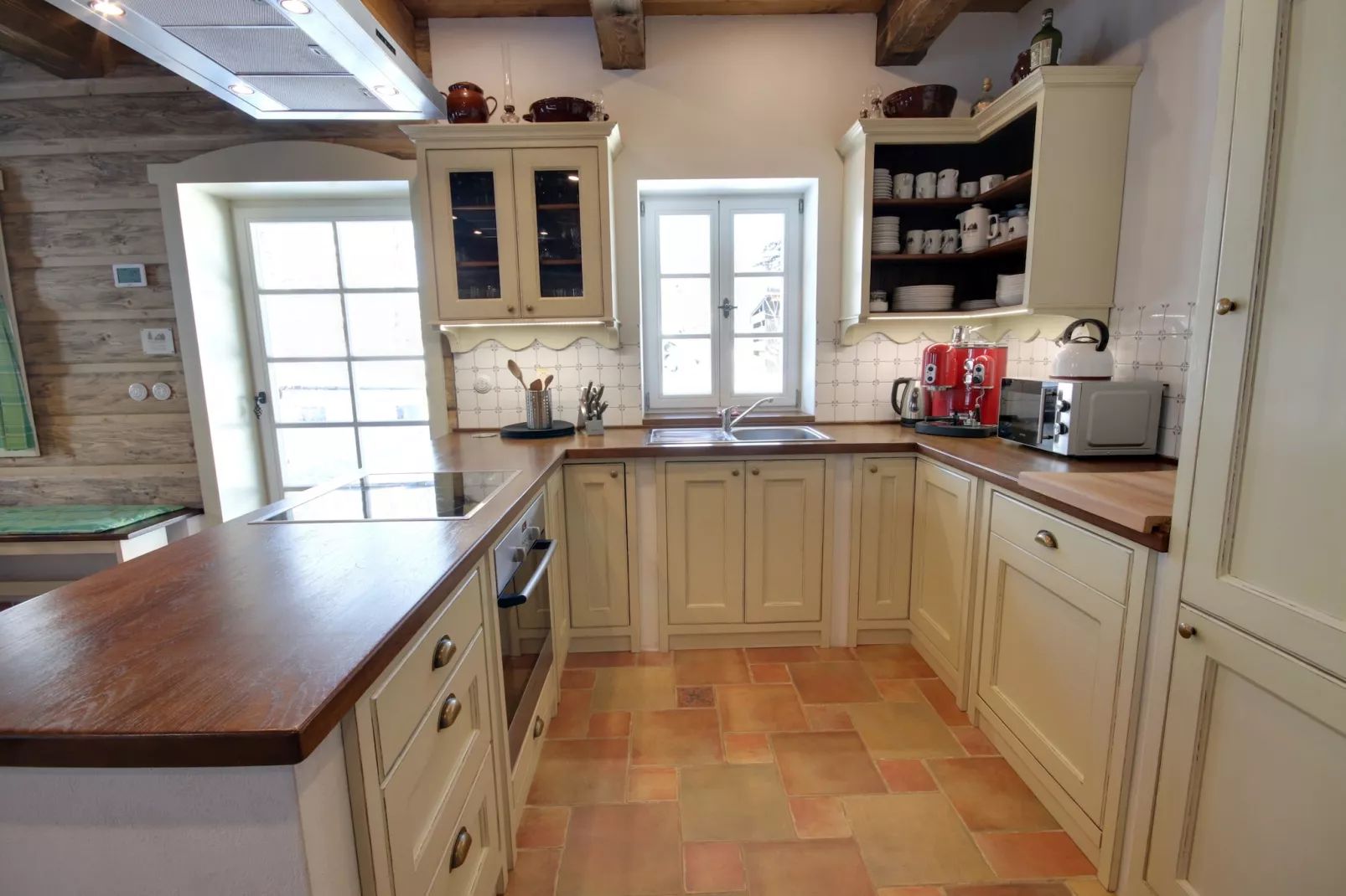 Horni Marsov KHK310-Kitchen