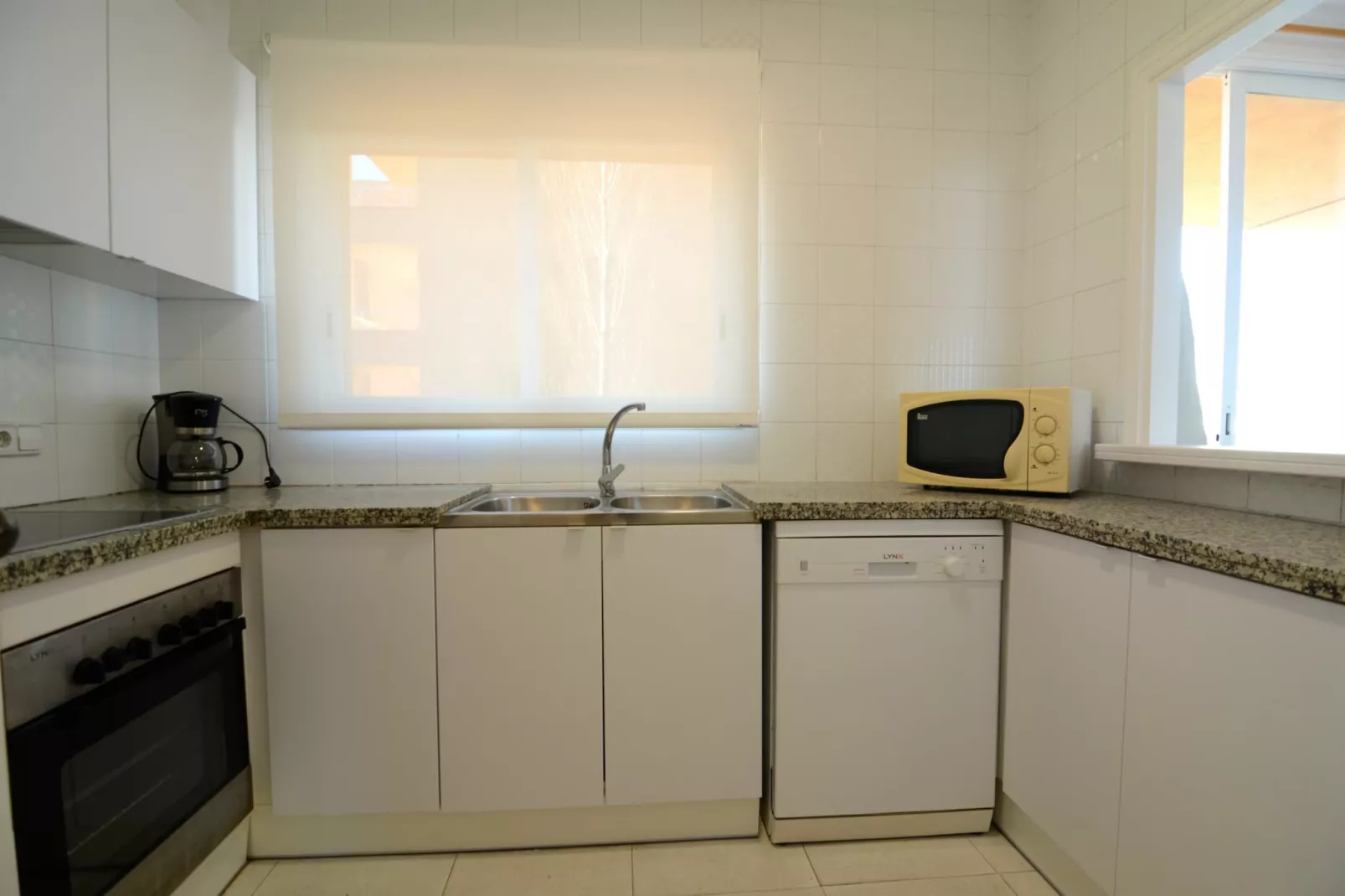 GOLF MAR II B 1-4-Kitchen