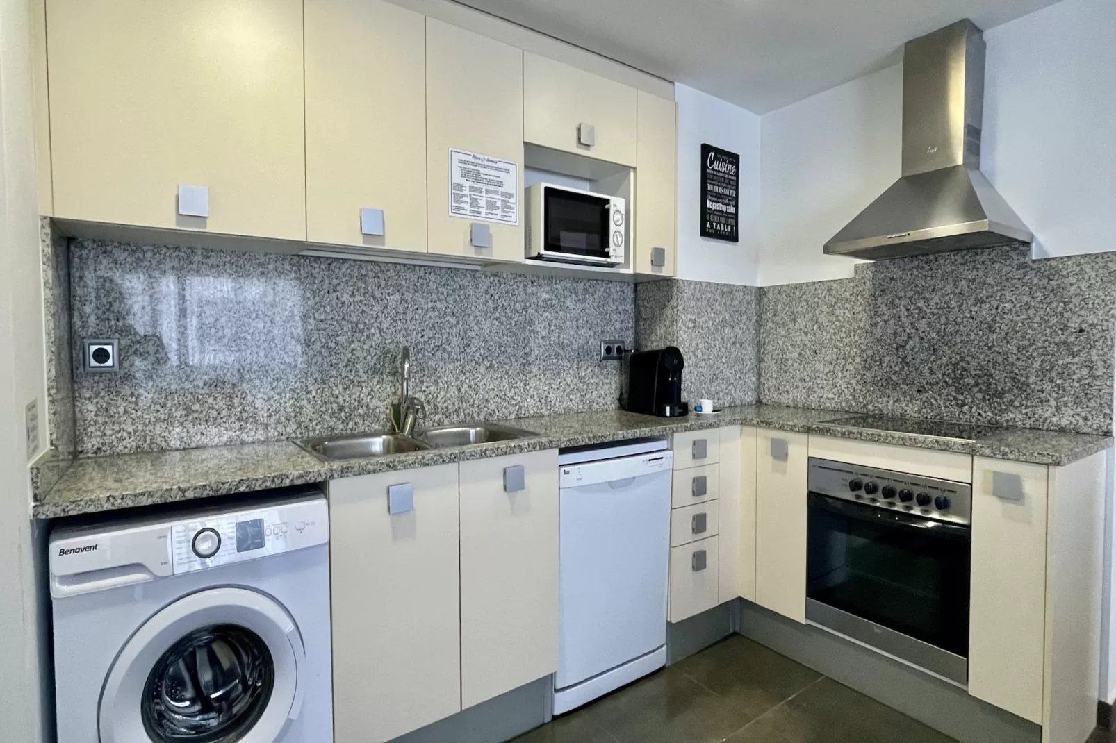 DARSENA B 1-2 - 2102-Kitchen