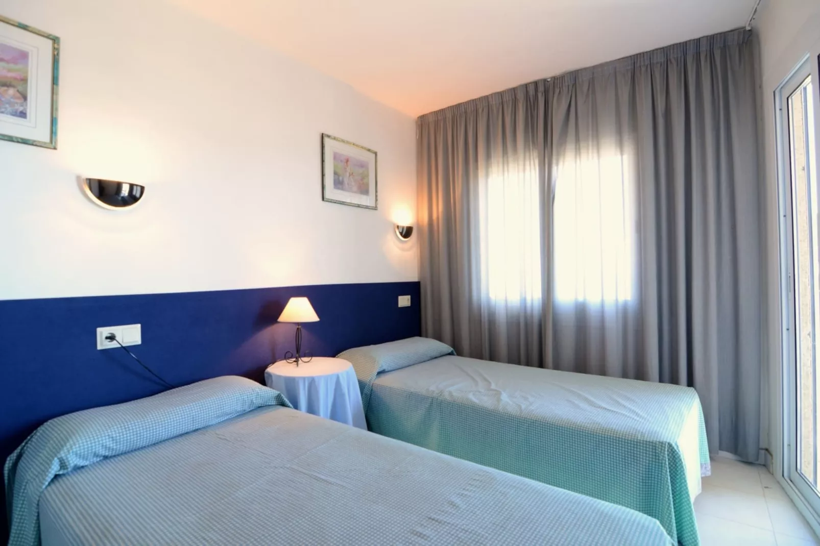 ROCAMAURA I B 4-2-Schlafzimmer