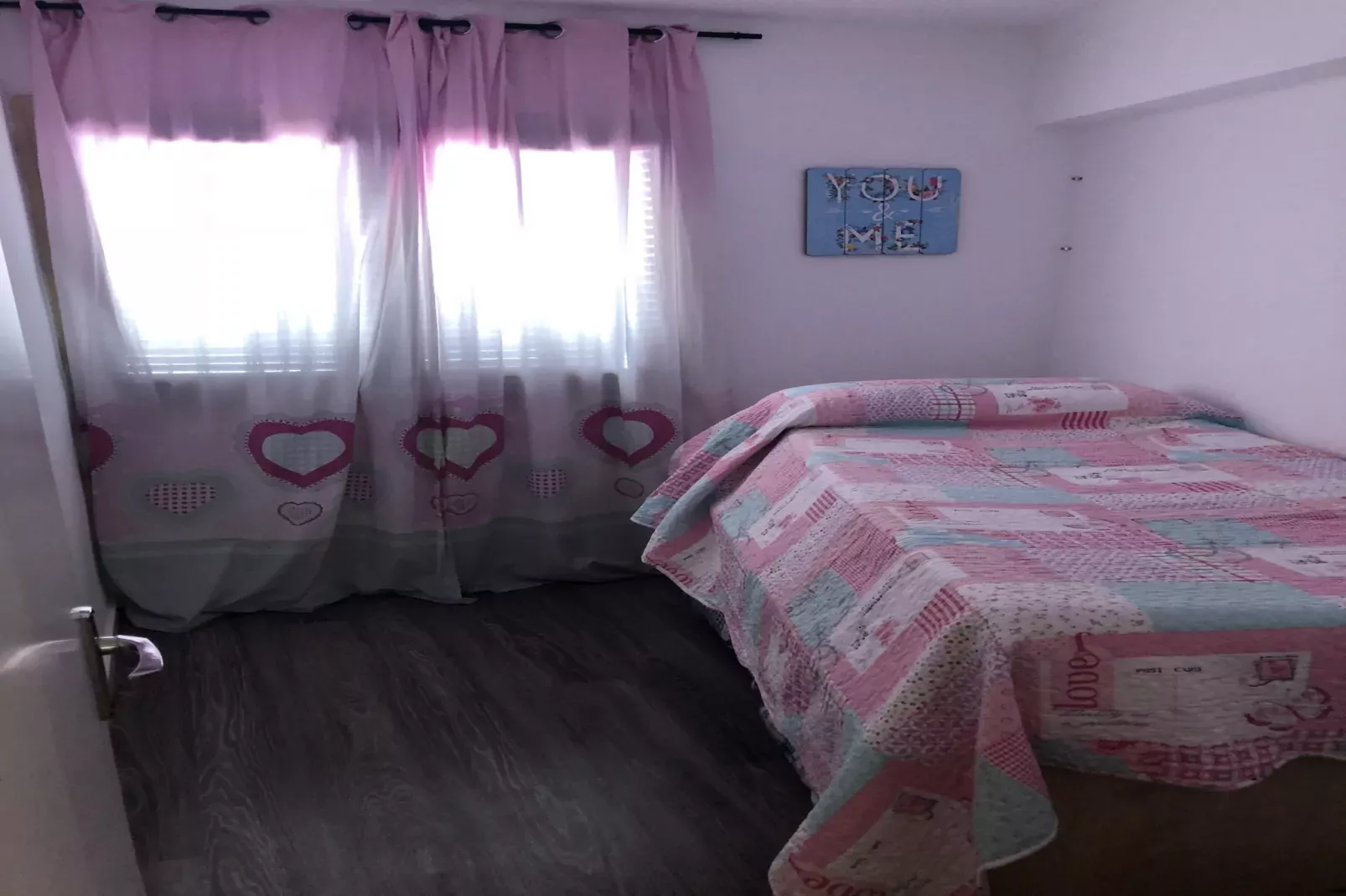 MONTGRIS 2-9-Bedroom