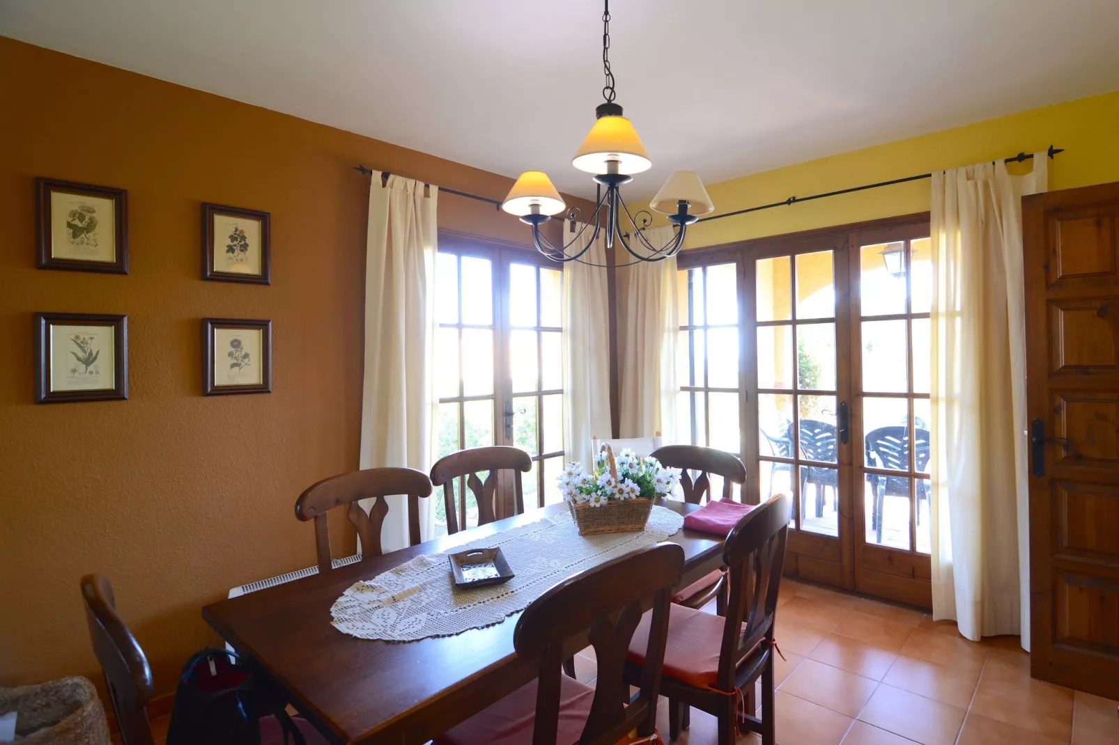 ANDORRA 1-Dining room