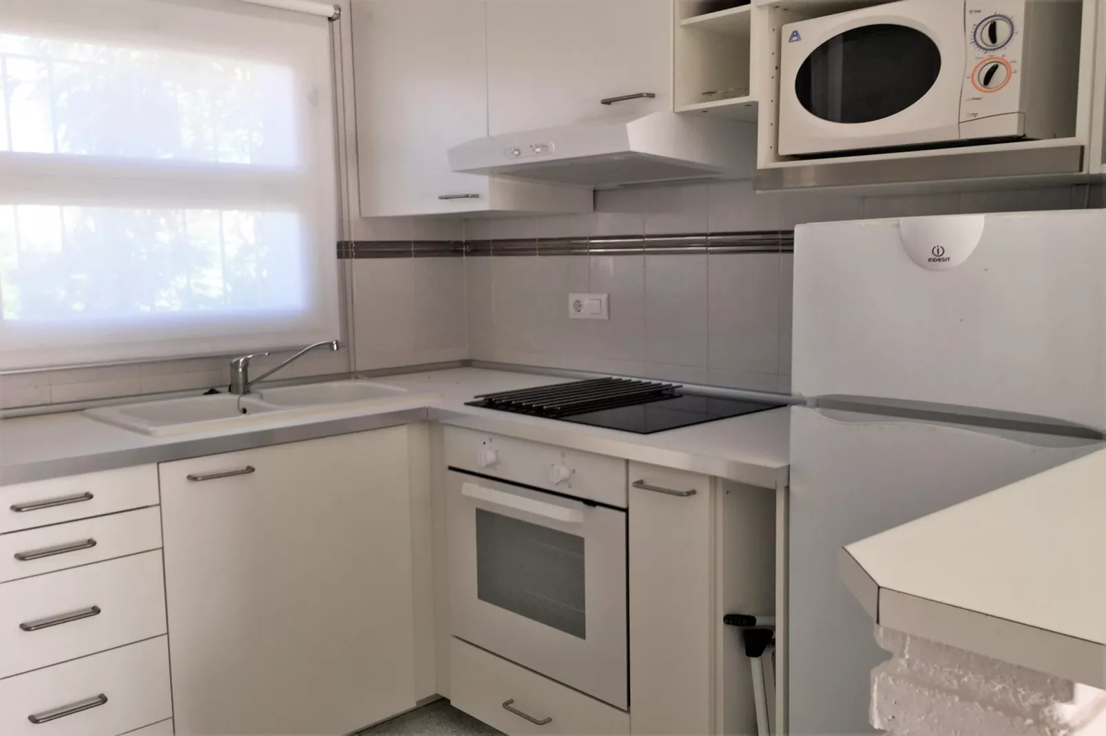 VALL PETITA 152-Kitchen