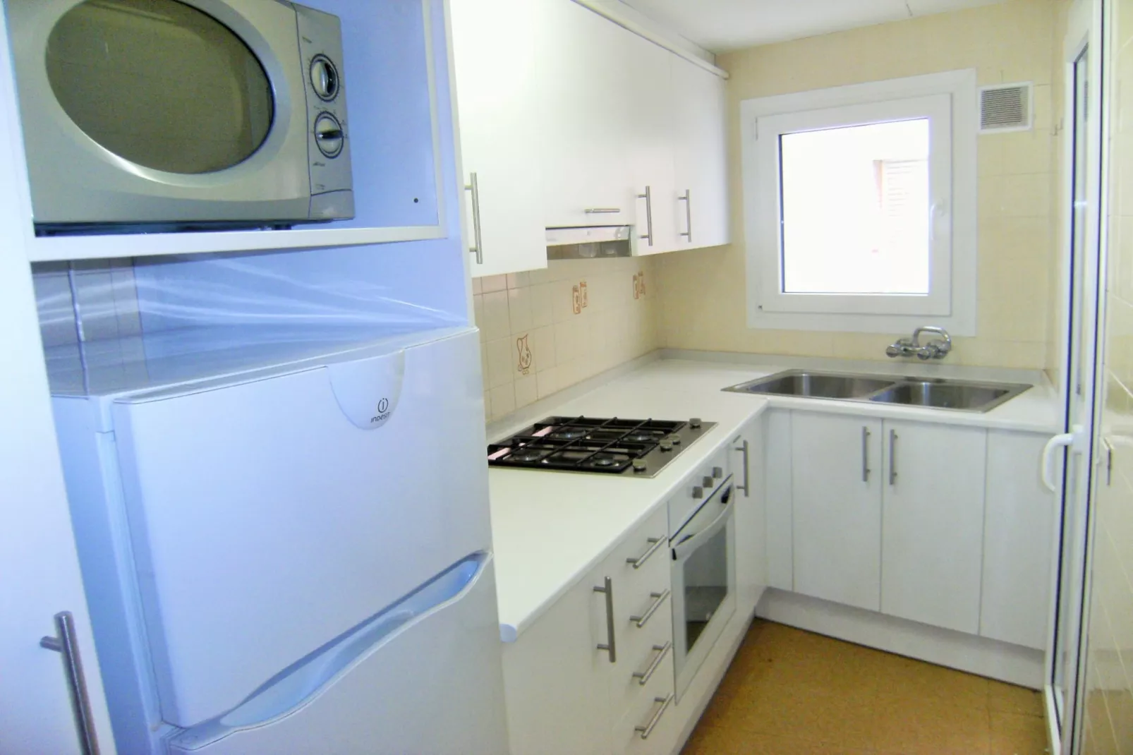 MARINA 1-A-Kitchen