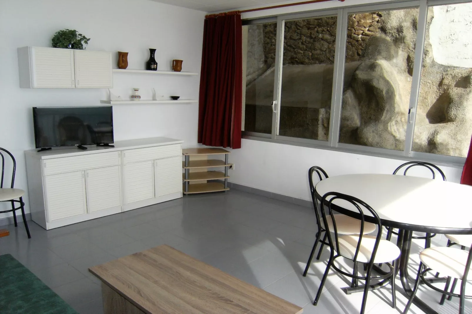 NAUTIC EXTERIOR-Dining room
