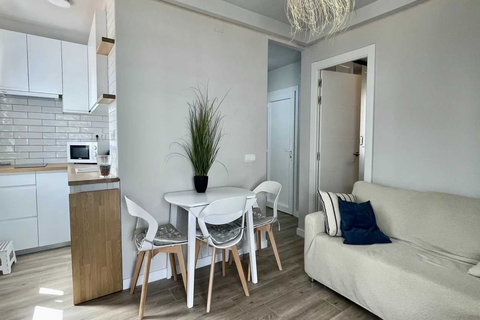 ROCAMAURA IV 3-12-Dining room