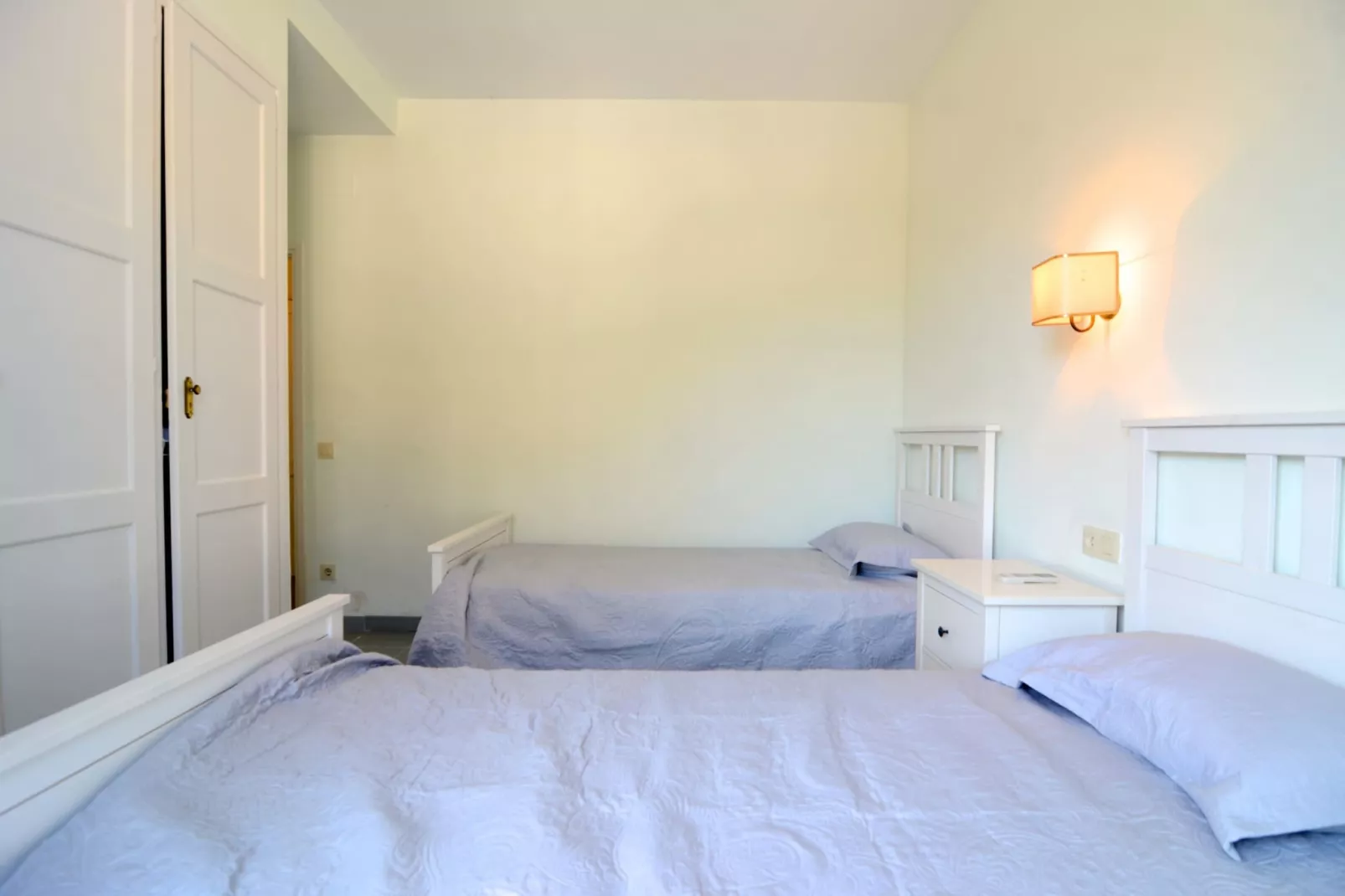 BLAU PARK 126-Bedroom