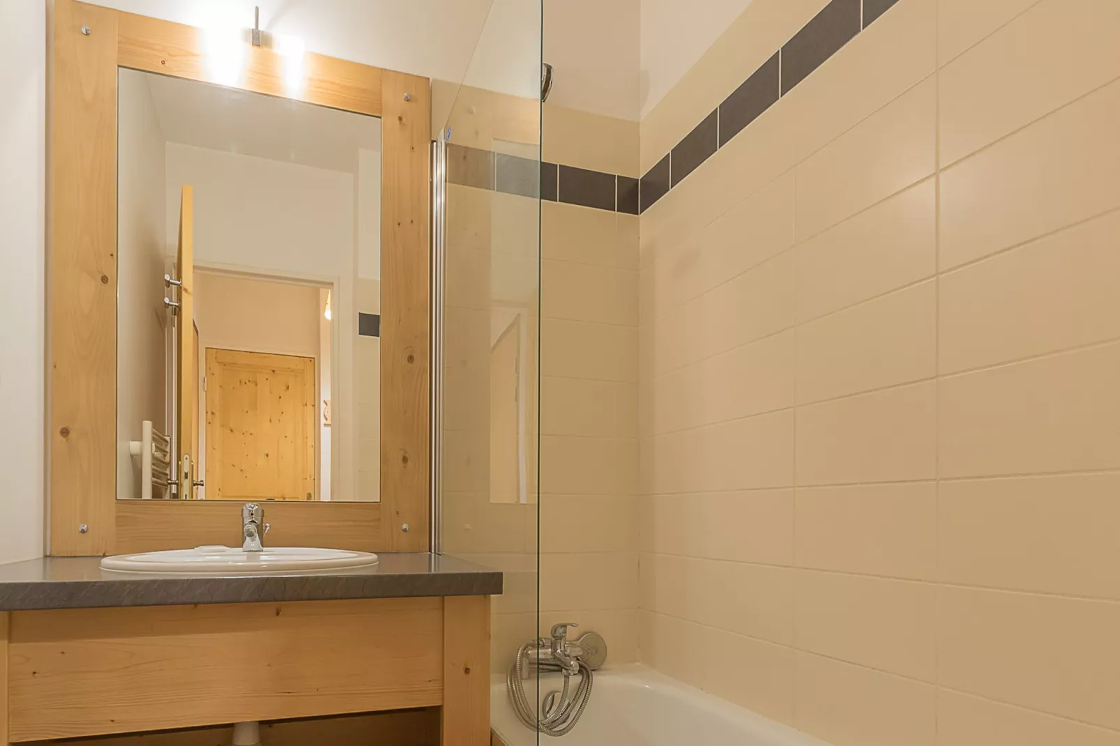 T. Bergerie A N°06 - 2P4-Bathroom