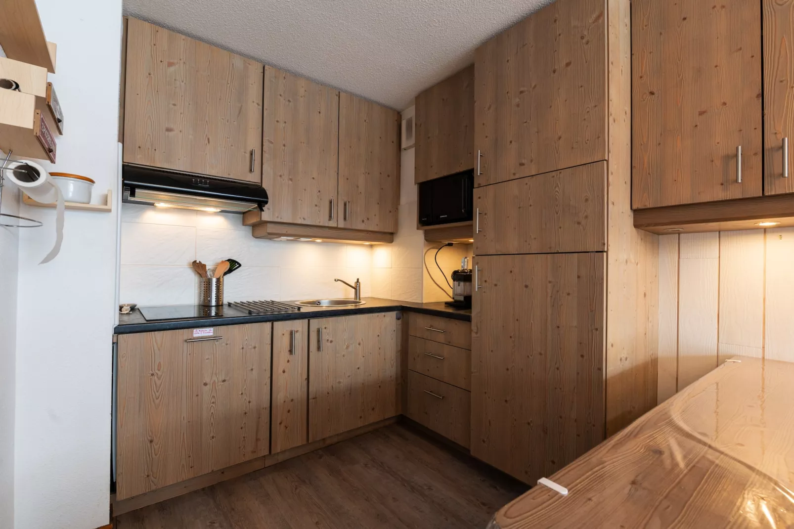 Les Sitelles N°12 - 2P6C-Kitchen